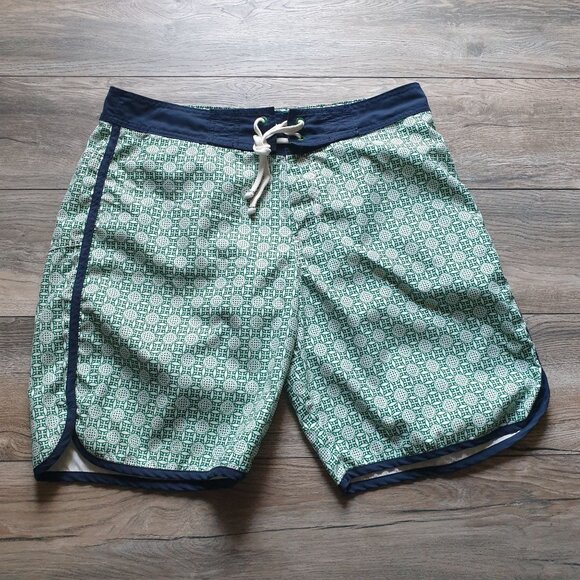 Old Navy Men Large Swim Trunks Green White Geometric Print Drawstring 38" Waist - Picture 1 of 4